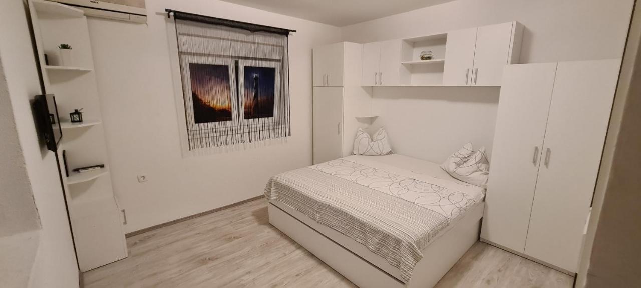 Trutina Rooms Gradac  Quarto foto