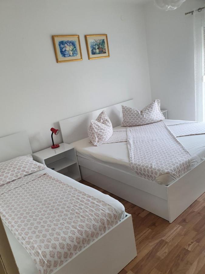Trutina Rooms Gradac  Quarto foto